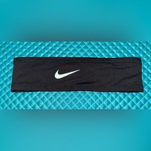 Nike Headband. Black and Grey reversible.  One Size.